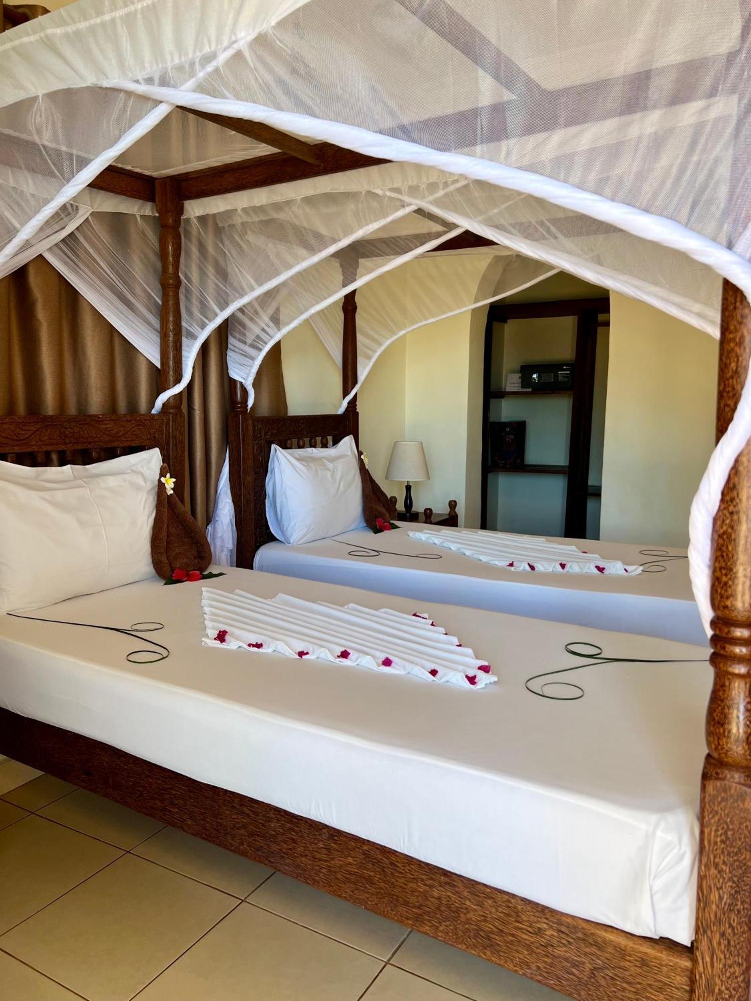 Mahali Zanzibar Hotell Paje Exteriör bild